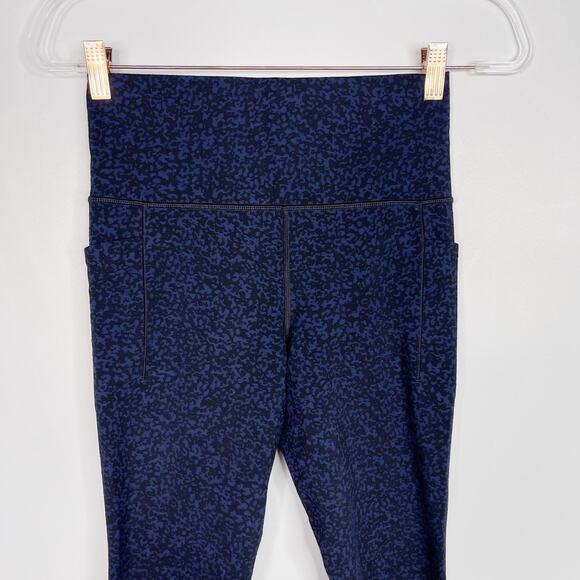 Athleta S Blue Black Salutation Stash Pocket Gravel 7/8 Tight Workout Legging - Picture 3 of 11